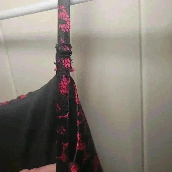 Y2k Taboo dress size 6 With adjustable straps, pull back belt, ruffled bottom. - Picture 7 of 7